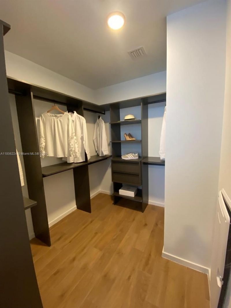 398 NE 5th St, Unit 1619, Miami, FL 33132 Photo