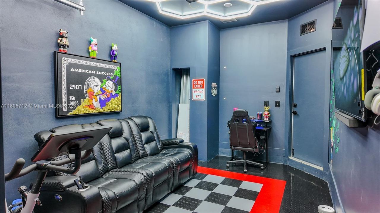 7221 NW 103rd Path, Doral, FL 33178 Photo