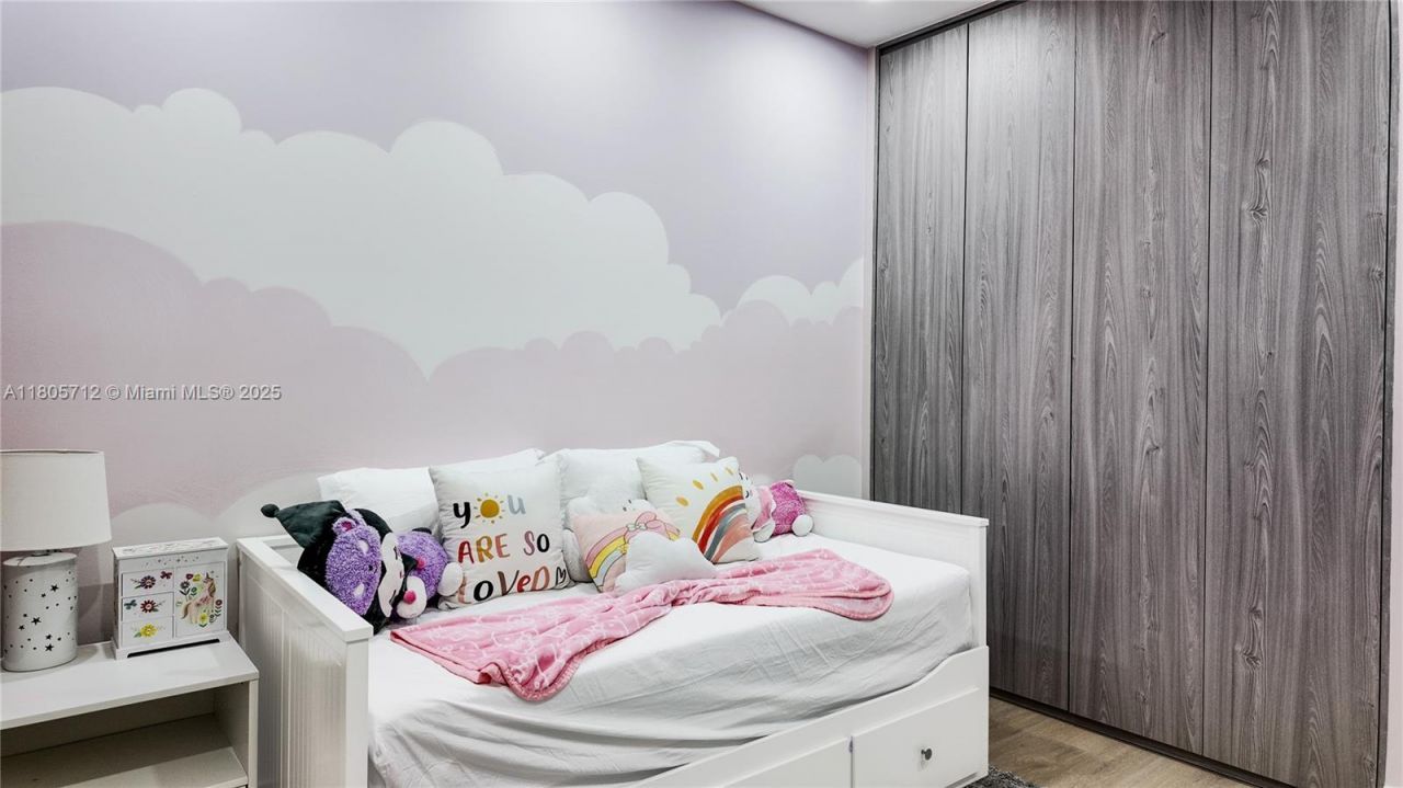 7221 NW 103rd Path, Doral, FL 33178 Photo