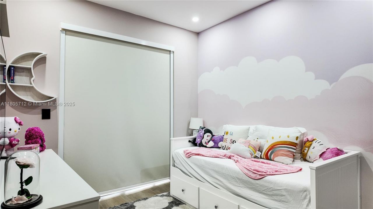 7221 NW 103rd Path, Doral, FL 33178 Photo