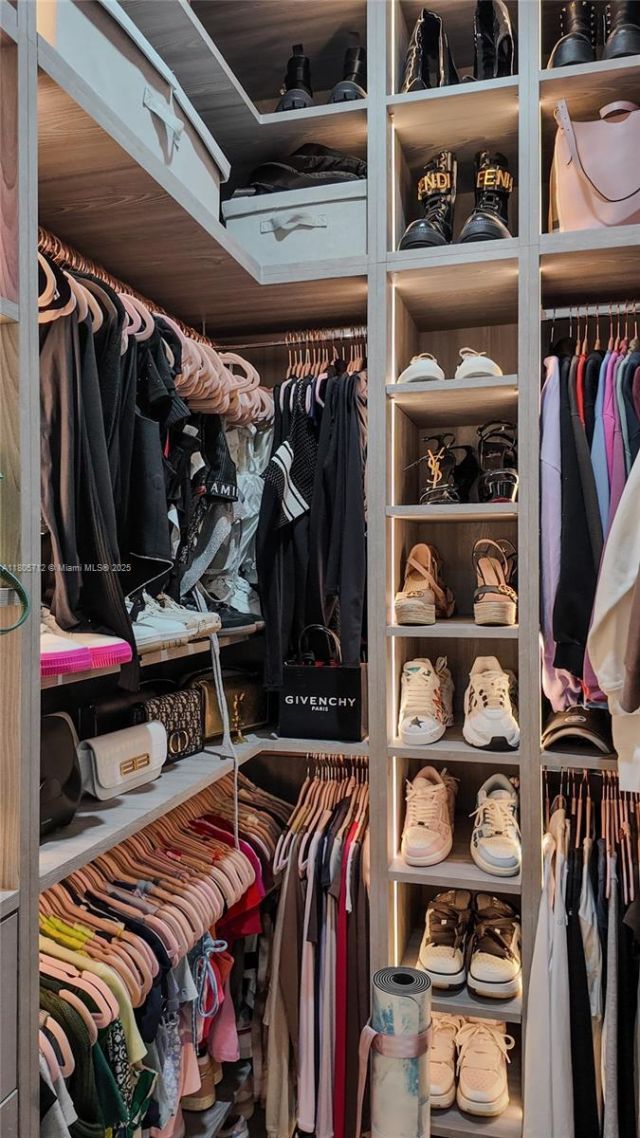 7221 NW 103rd Path, Doral, FL 33178 Photo