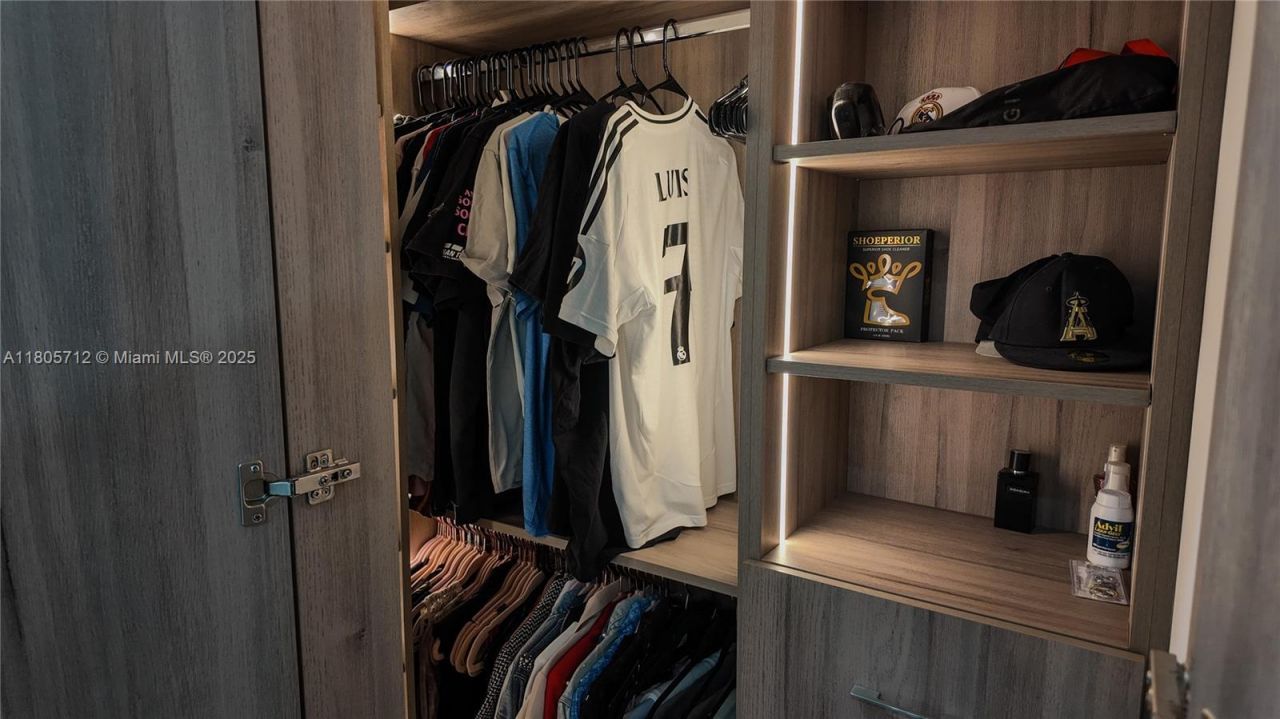 7221 NW 103rd Path, Doral, FL 33178 Photo