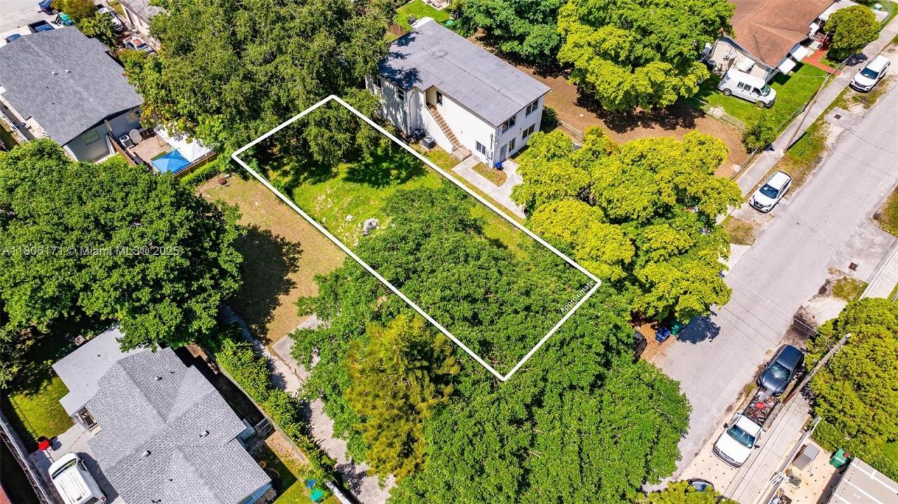 2133 NW 48th St, Miami, FL 33142 Photo