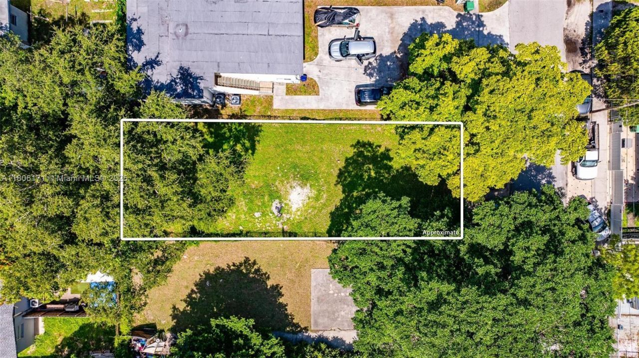 2133 NW 48th St, Miami, FL 33142 Photo