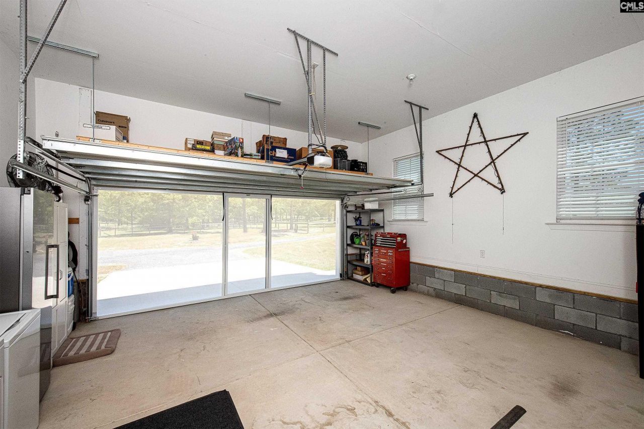 340 Hound Hollow Road Photo 22