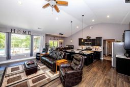 340 Hound Hollow Road photo 4