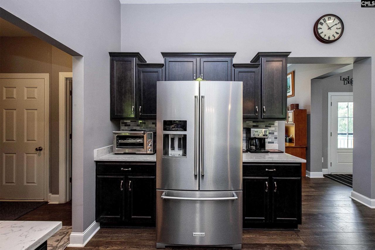 340 Hound Hollow Road Photo 9