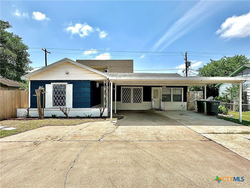 3301 Cypress Street, Victoria, TX 77901 Main Photo