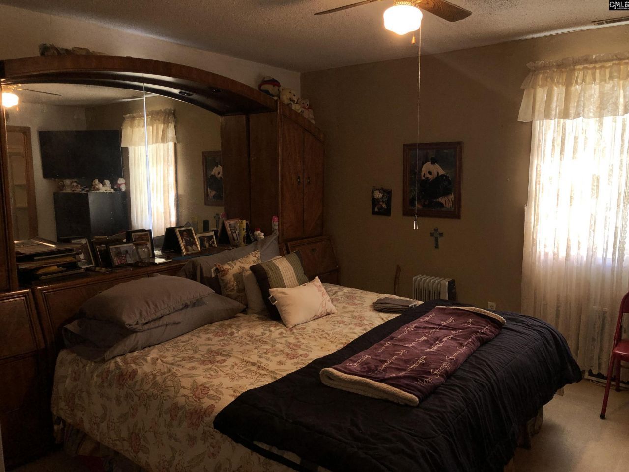 1005 Lesane Pressley Photo 20