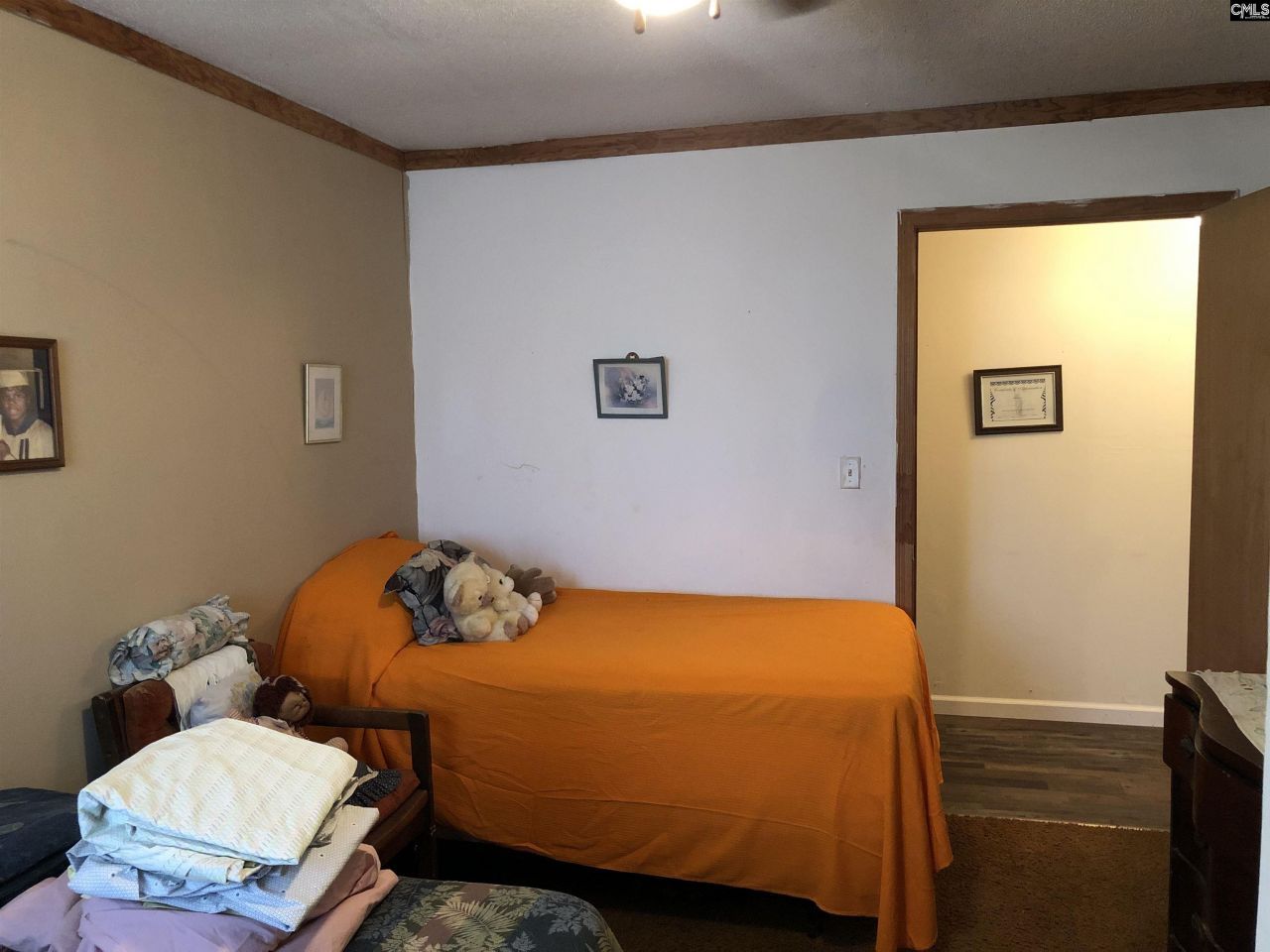 1005 Lesane Pressley Photo 25