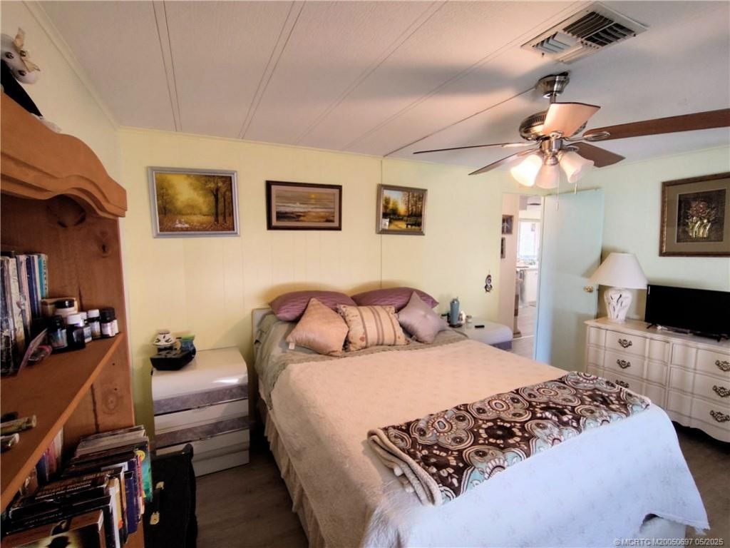 195 SE Trafalgar Terrace, Stuart, FL 34994 Photo