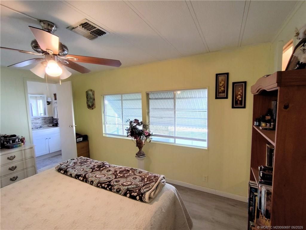 195 SE Trafalgar Terrace, Stuart, FL 34994 Photo