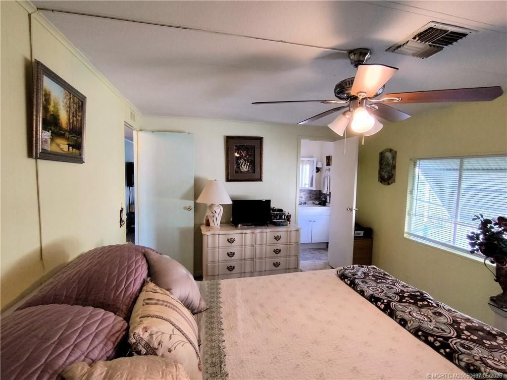 195 SE Trafalgar Terrace, Stuart, FL 34994 Photo