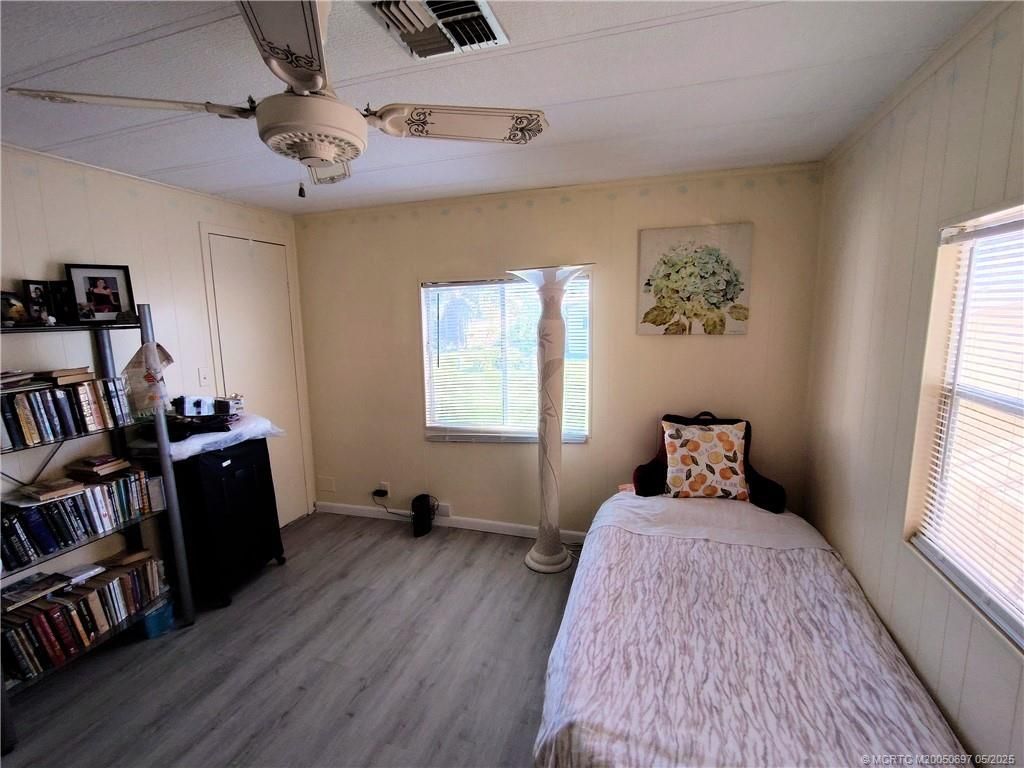 195 SE Trafalgar Terrace, Stuart, FL 34994 Photo