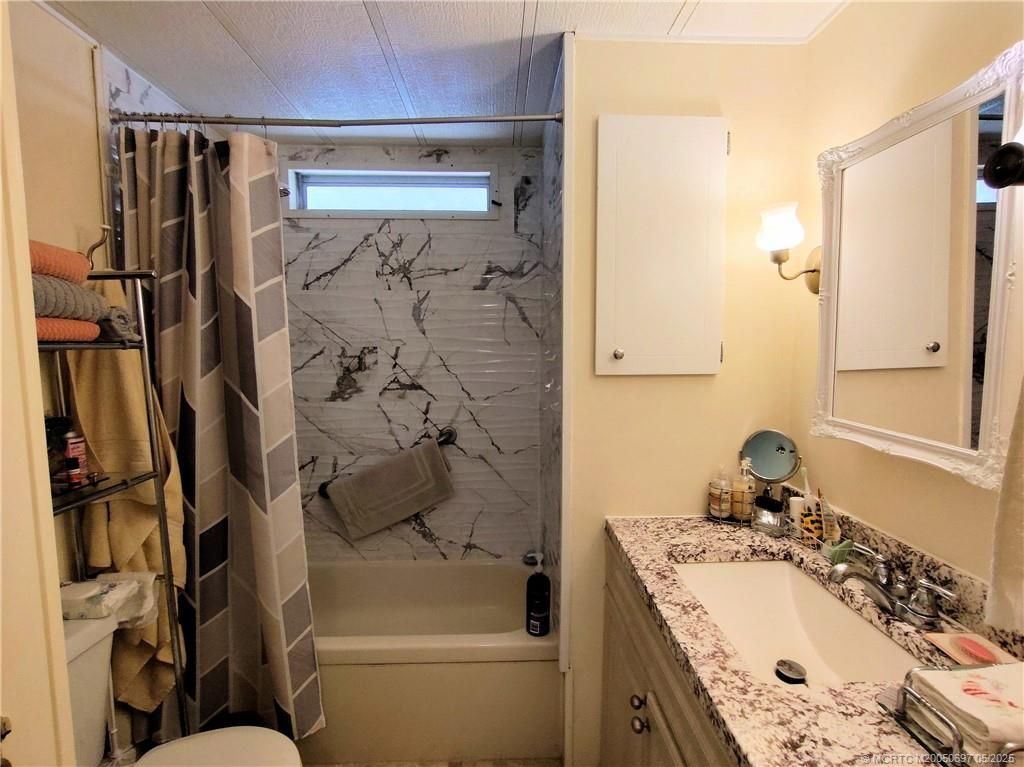 195 SE Trafalgar Terrace, Stuart, FL 34994 Photo