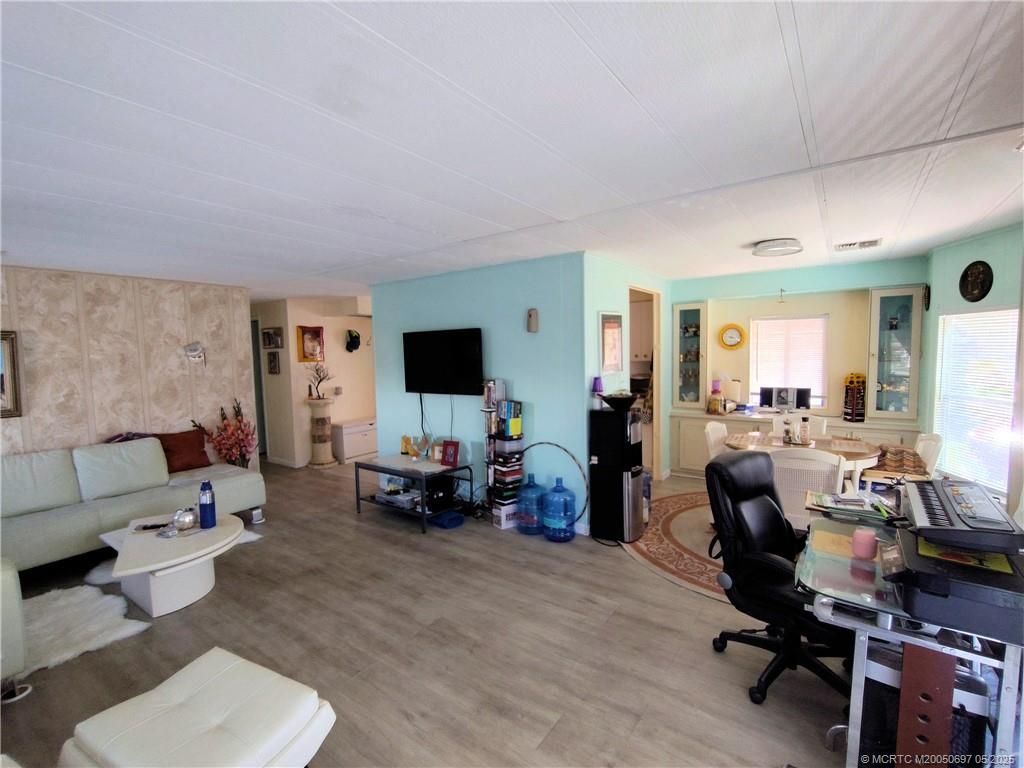 195 SE Trafalgar Terrace, Stuart, FL 34994 Photo