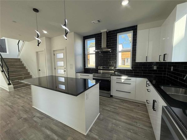 2600 W Bonnie Lane, Rogers, AR 72758