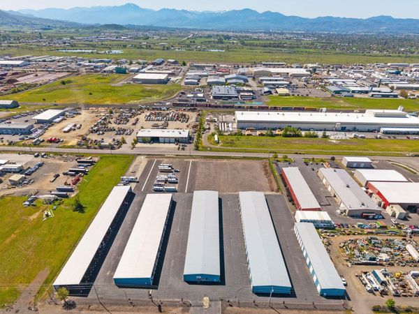 1400 Avenue G, White City, OR 97503