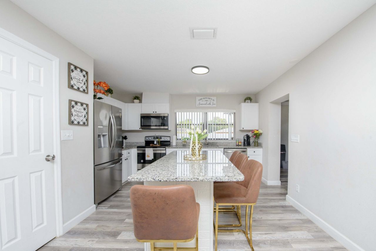 5234 Edwards Road, Fort Pierce, FL 34981 Photo