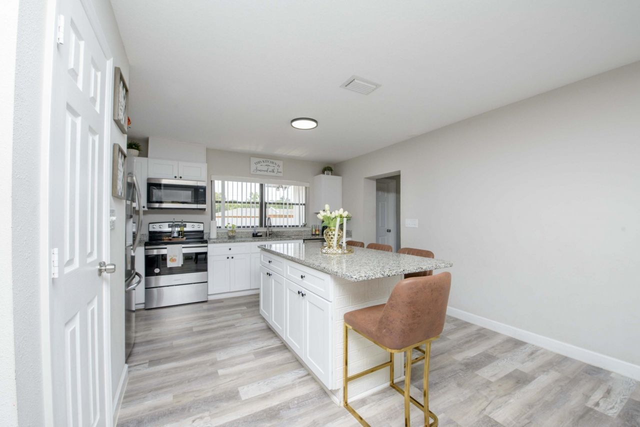 5234 Edwards Road, Fort Pierce, FL 34981 Photo