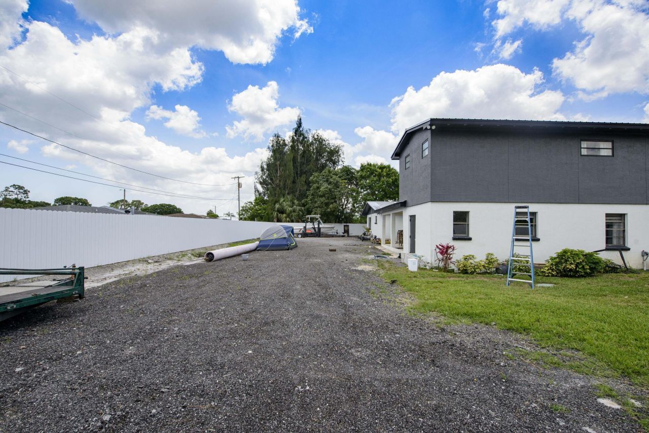 5234 Edwards Road, Fort Pierce, FL 34981 Photo