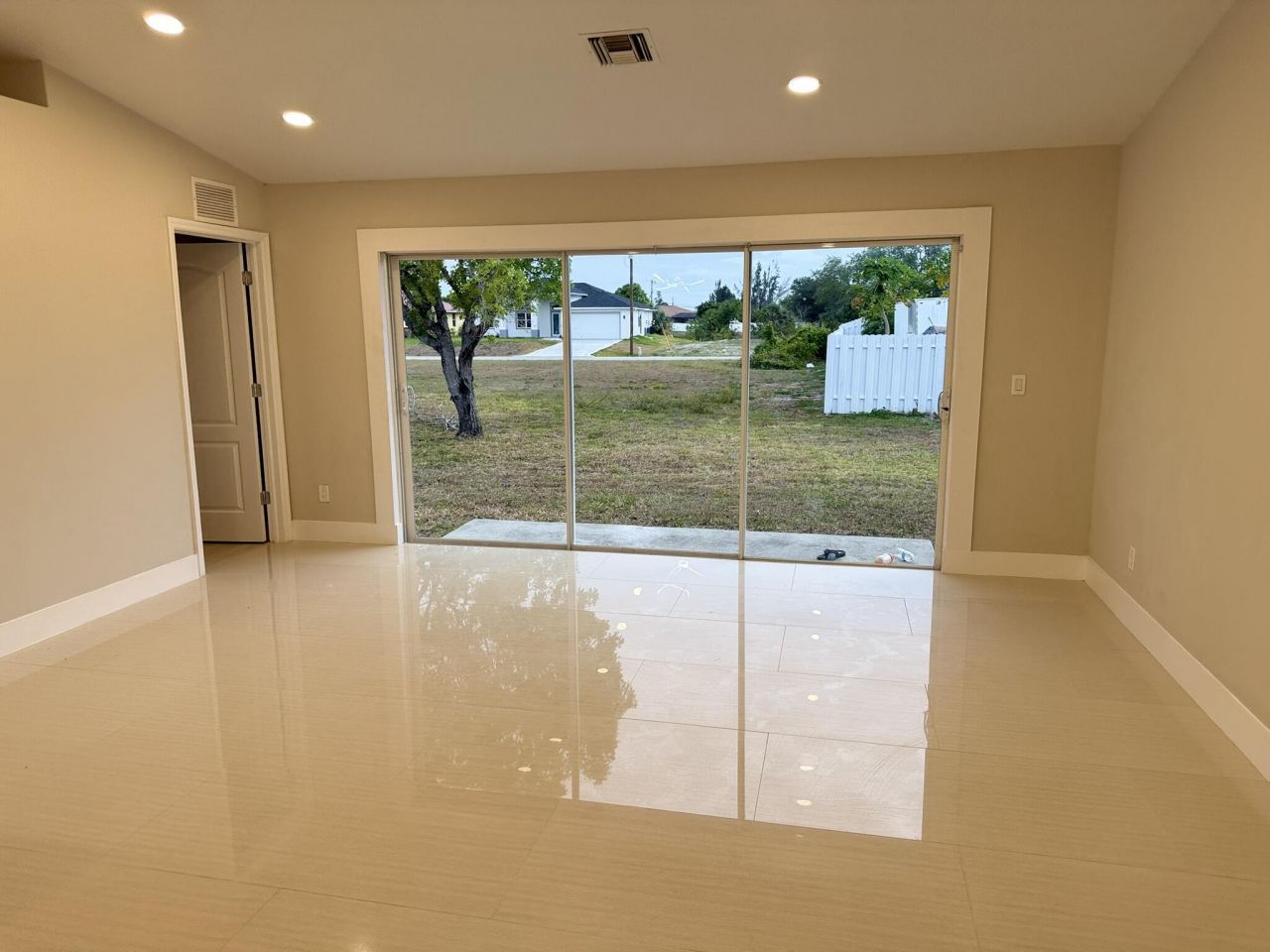 2118 NE 22nd Place, Cape Coral, FL 33909 Photo