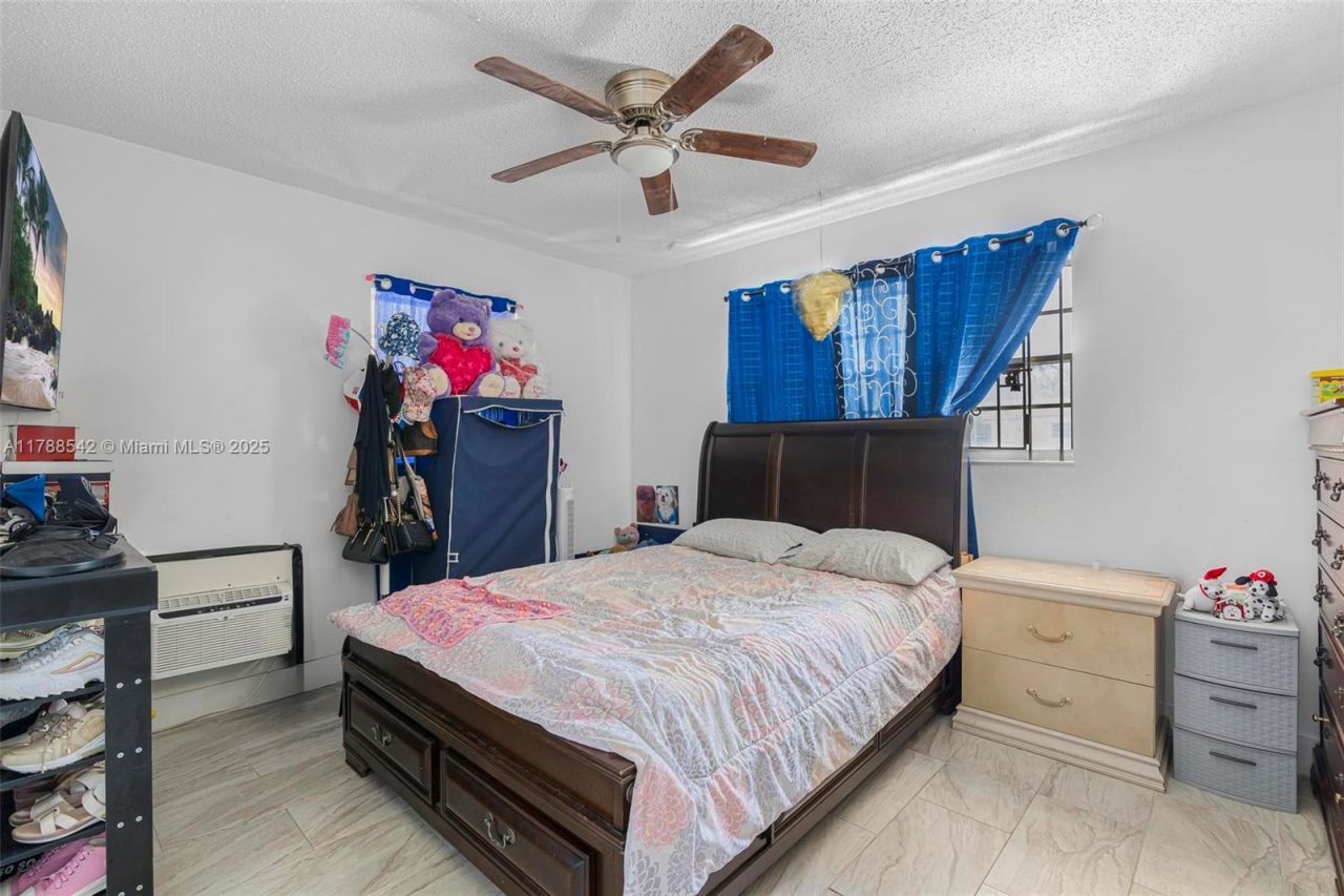 14600 NE 14th Ave, Miami, FL 33161 Photo