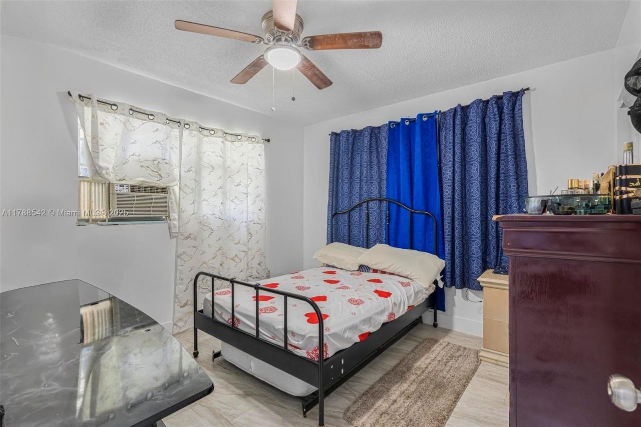 14600 NE 14th Ave, Miami, FL 33161 Photo