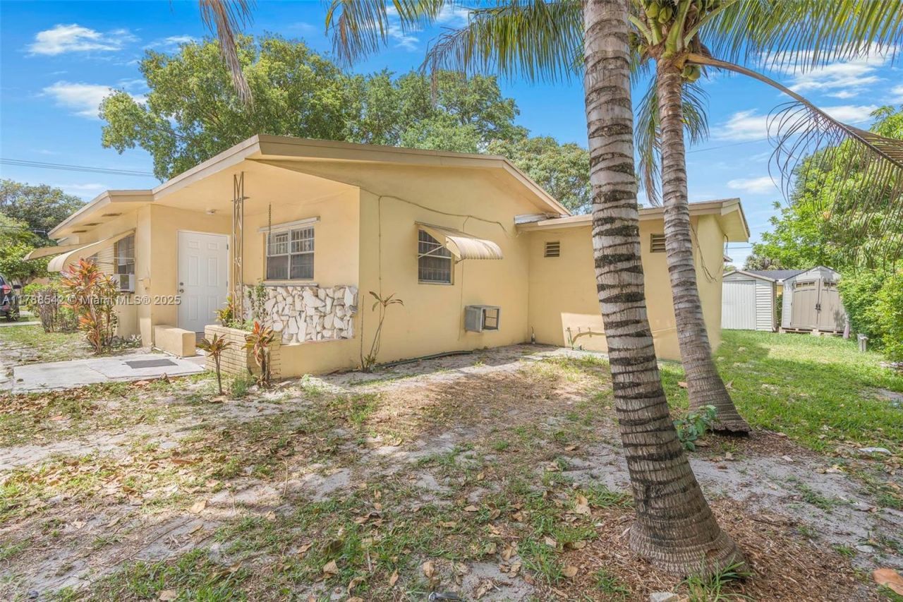 14600 NE 14th Ave, Miami, FL 33161 Photo