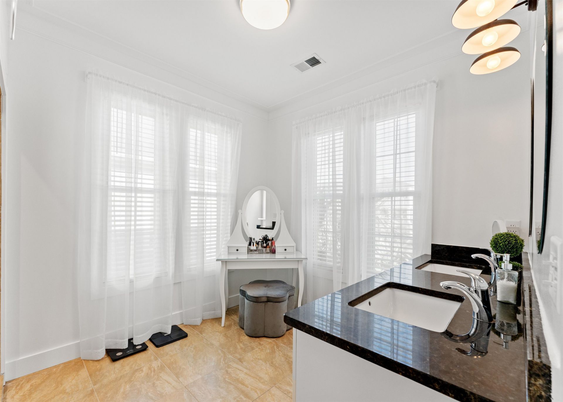 451 W Palm Dr. Photo 46