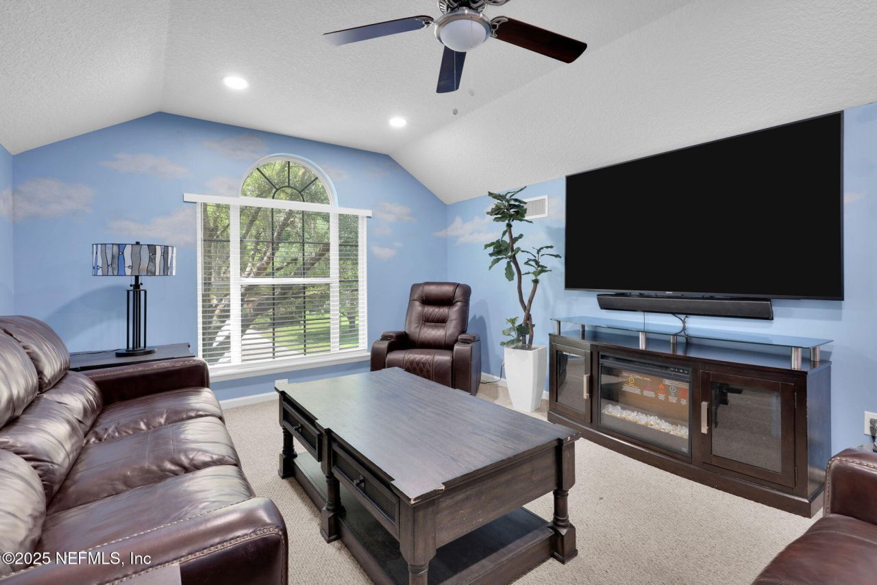 526 Oakmont Drive, Orange Park, FL 32073 Photo