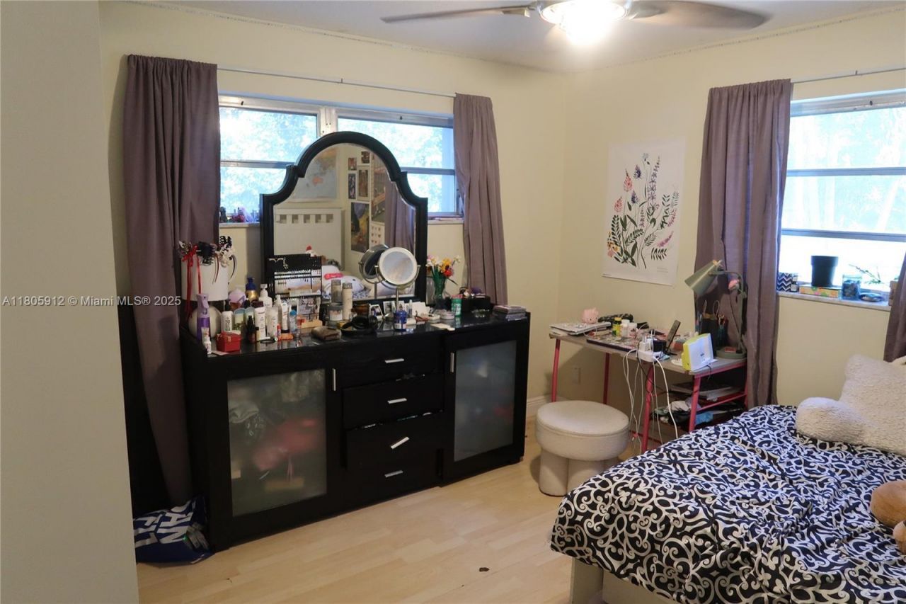 700 Layne Blvd, Unit 112, Hallandale Beach, FL 33009 Photo