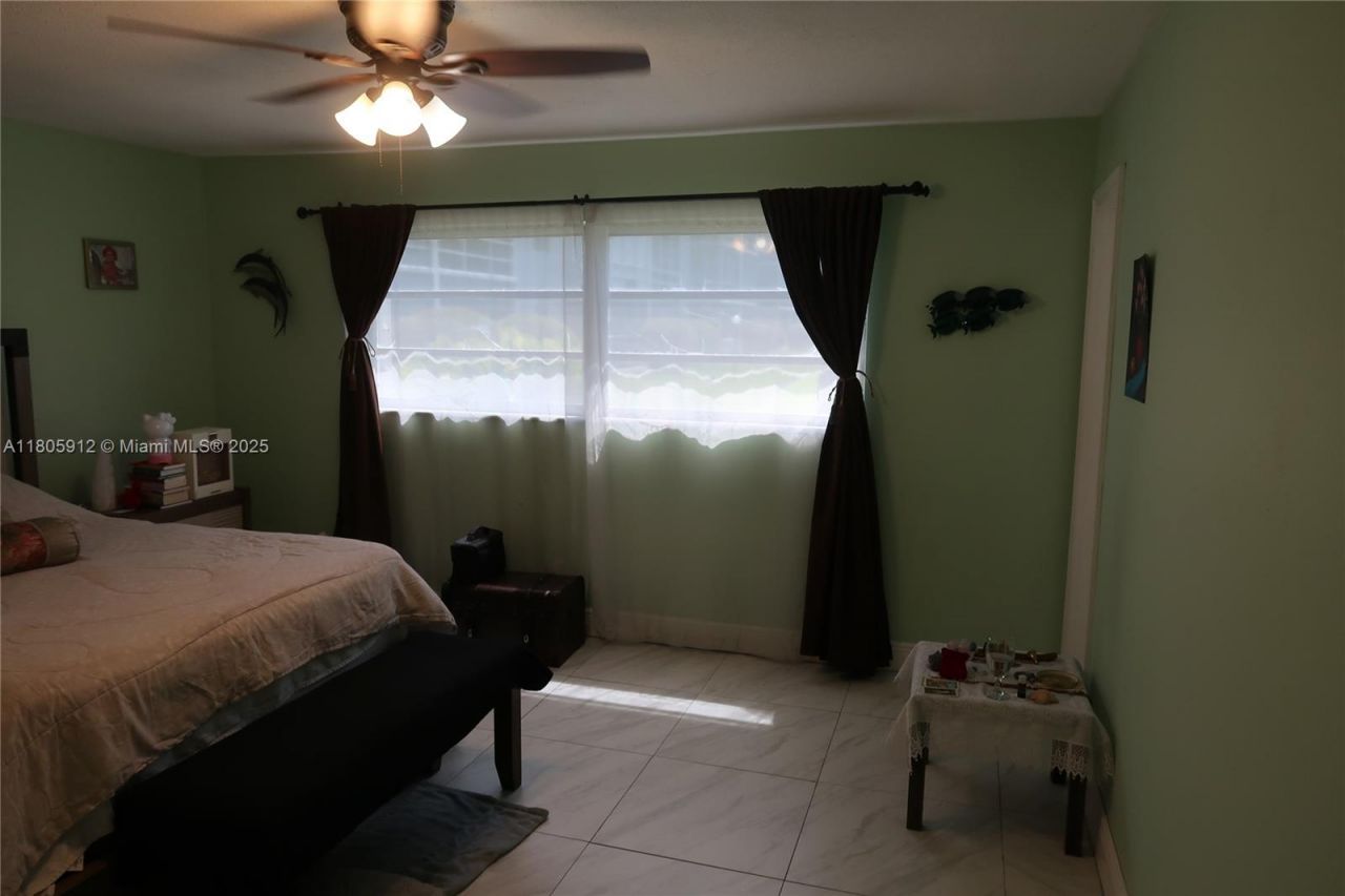 700 Layne Blvd, Unit 112, Hallandale Beach, FL 33009 Photo