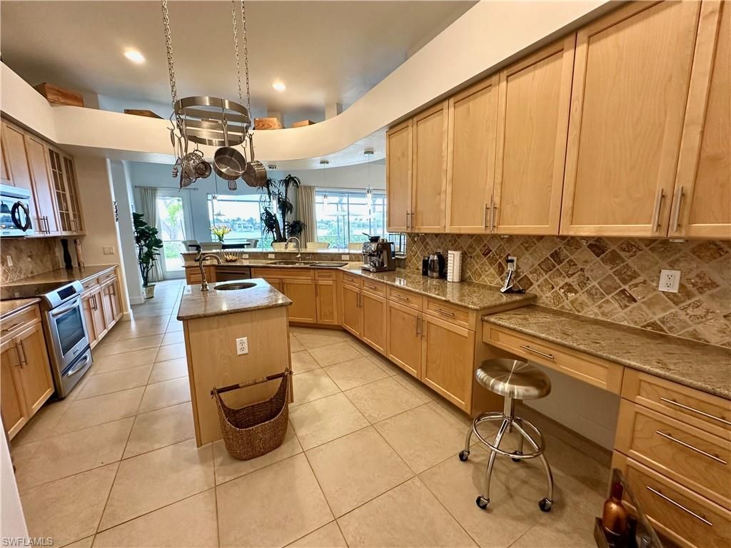 5593 Whispering Willow Way, Fort Myers, FL 33908 Photo