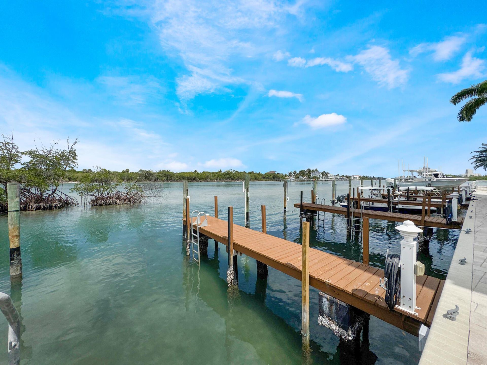 350 Beach Road, Unit 503, Tequesta, FL 33469 Photo