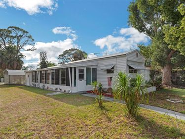 5224 PINELAND AVENUE, PORT ORANGE, FL 32127