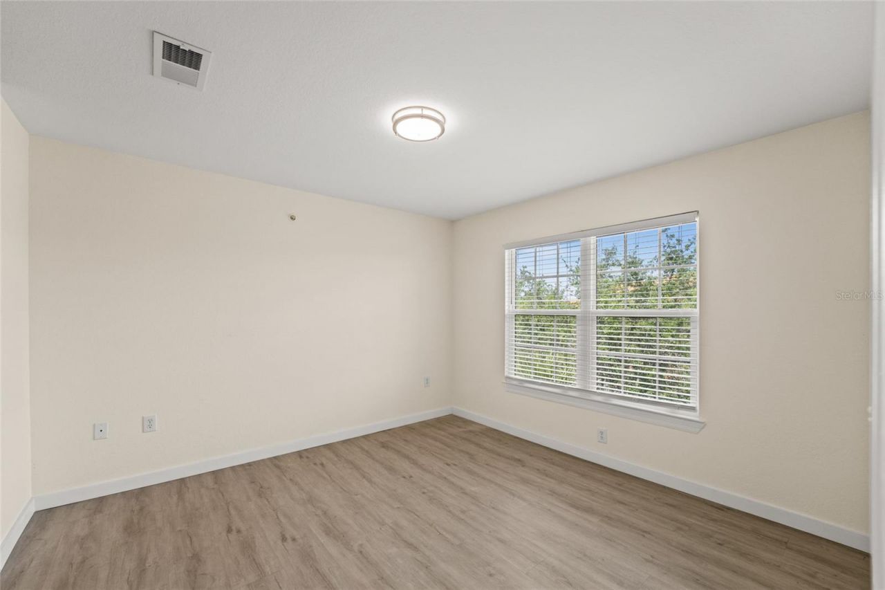 5447 Vineland Road, Unit 1308, Orlando, FL 32811 Photo
