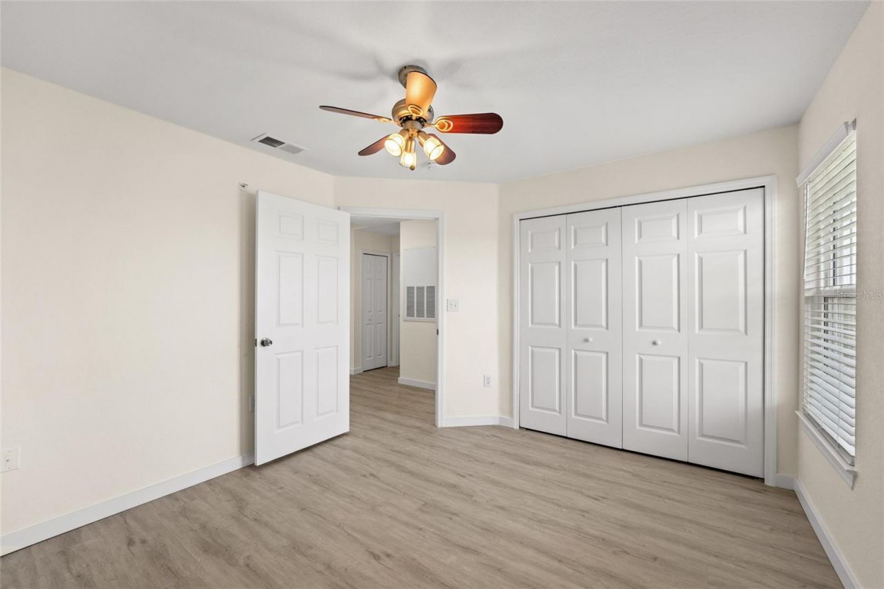 5447 Vineland Road, Unit 1308, Orlando, FL 32811 Photo