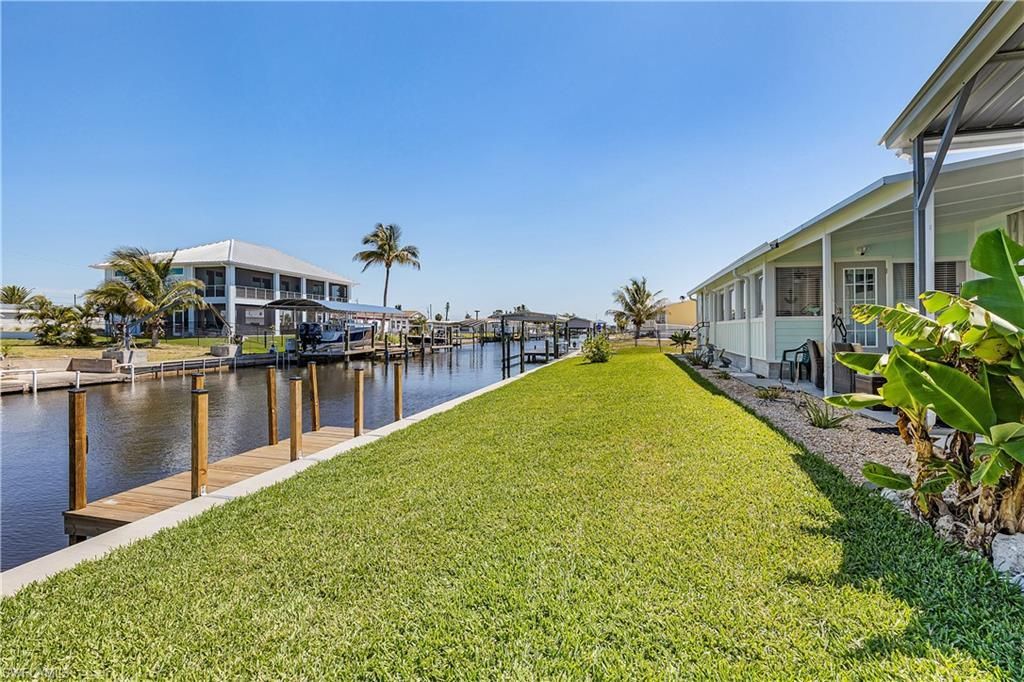 5012 Sandpiper Dr, Saint James City, FL 33956 Photo