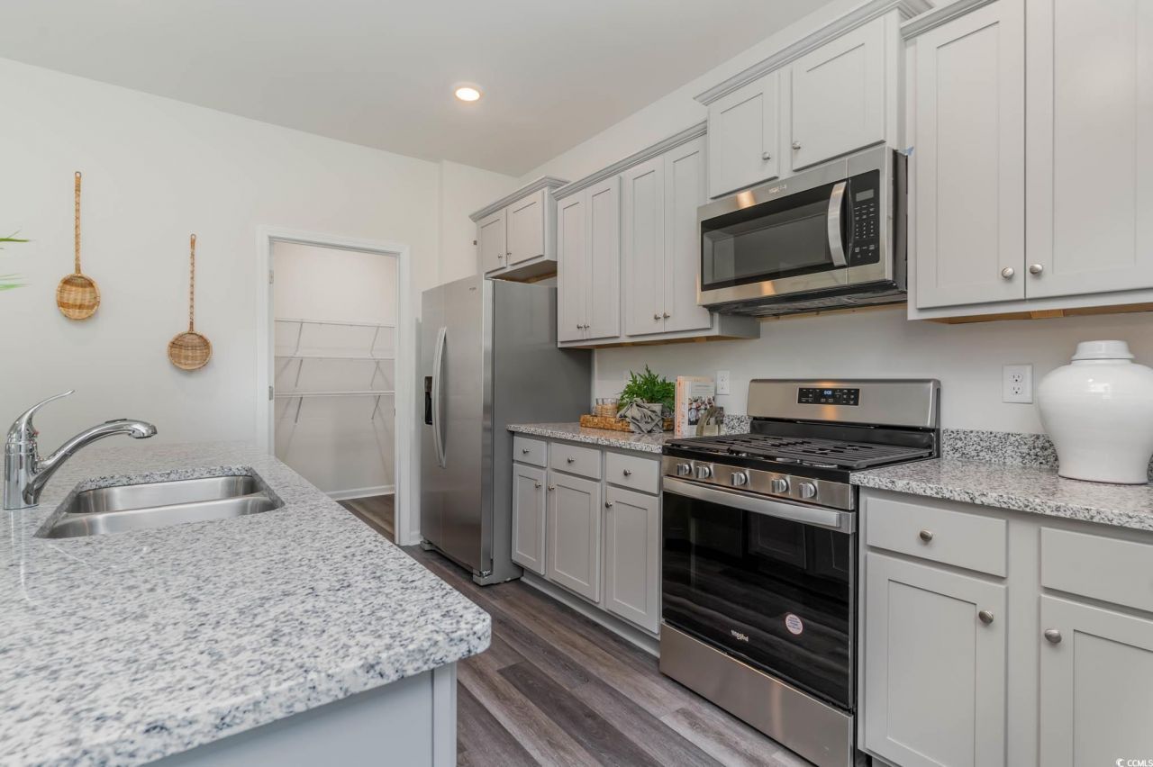 2867 Riverboat Way Photo 9