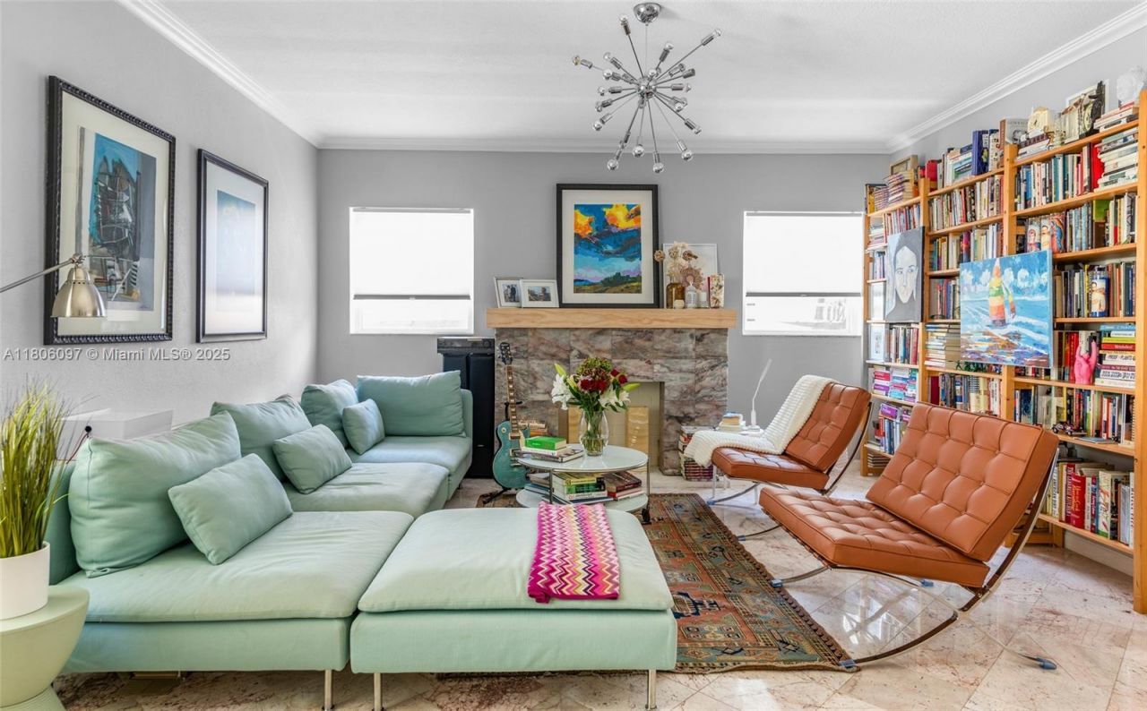 9057 Emerson Ave, Surfside, FL 33154 Photo