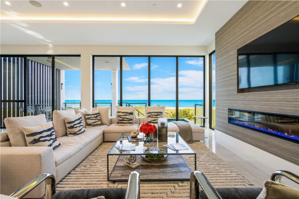 4200 Diamond Shores Way, Hutchinson Island, FL 34949 Photo