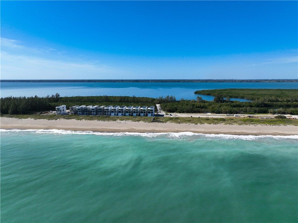 4200 Diamond Shores Way, Hutchinson Island, FL 34949 Photo