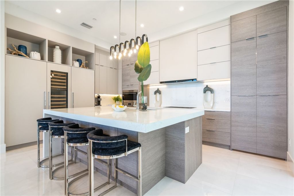 4200 Diamond Shores Way, Hutchinson Island, FL 34949 Photo