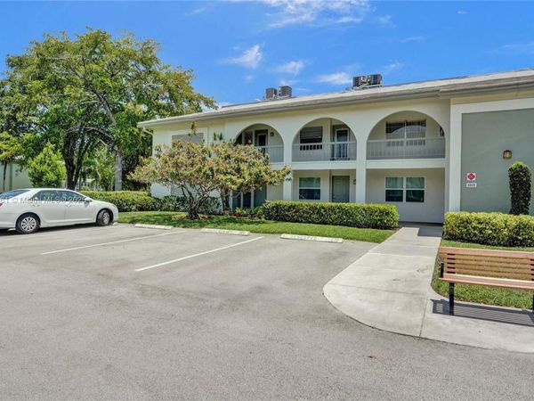 1108 Bahama Bnd, Unit B1, Coconut Creek, FL 33066