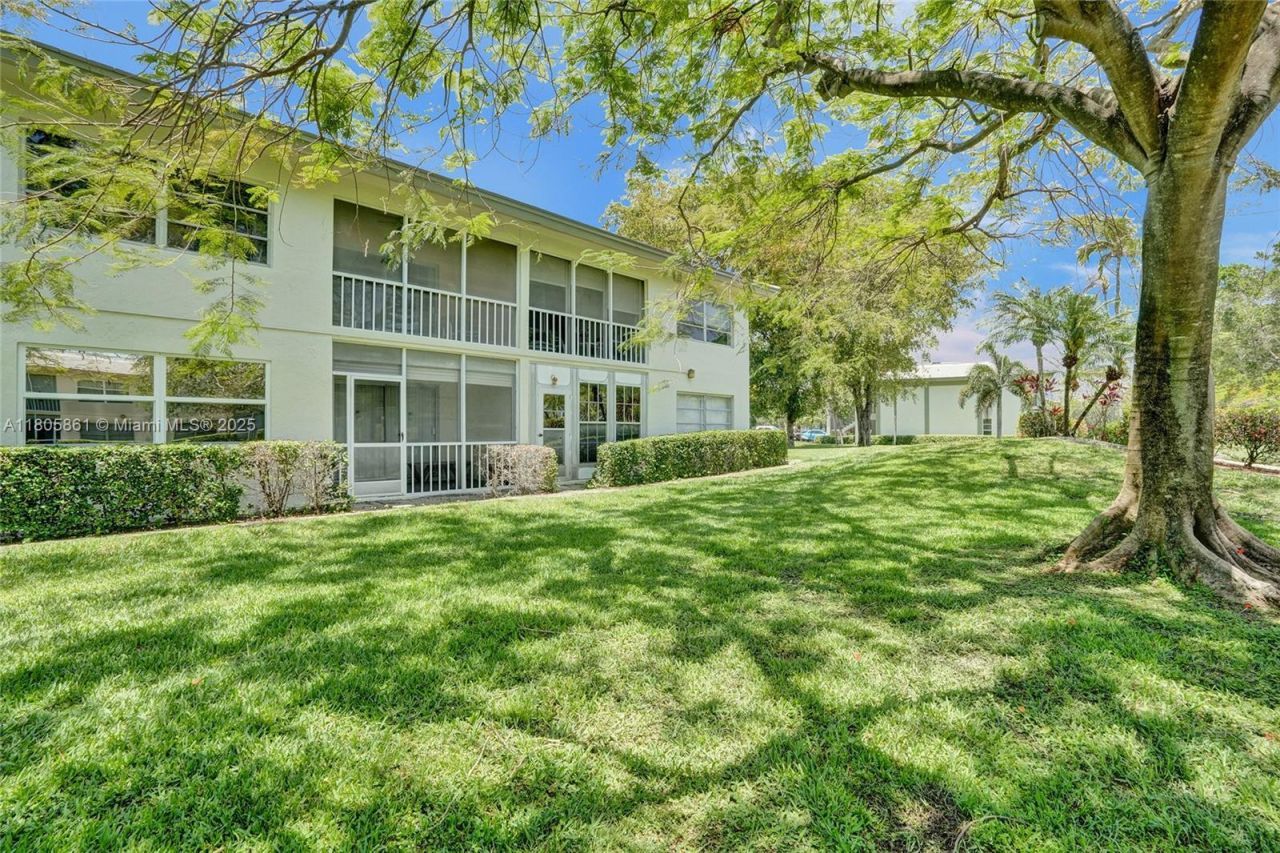 1108 Bahama Bnd, Unit B1, Coconut Creek, FL 33066 Photo