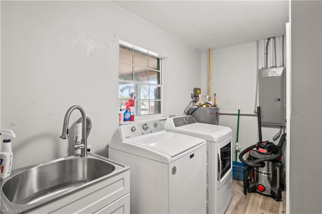 12206 Boat Shell Dr, Matlacha Isles, FL 33991 Photo