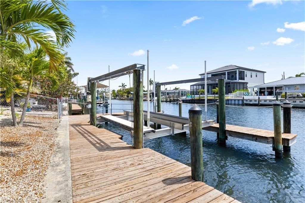 12206 Boat Shell Dr, Matlacha Isles, FL 33991 Photo