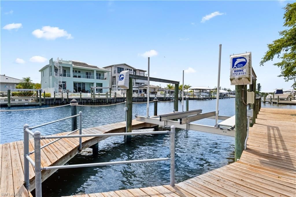 12206 Boat Shell Dr, Matlacha Isles, FL 33991 Photo