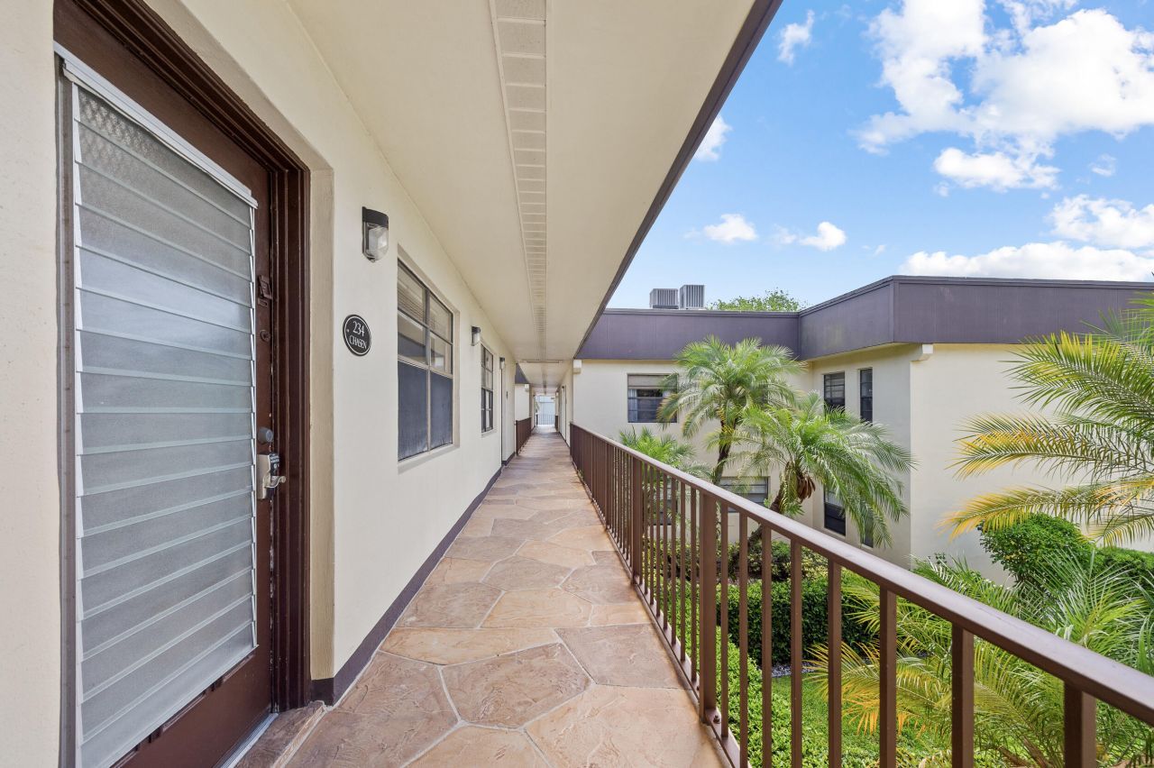 234 Capri E, Delray Beach, FL 33484 Photo